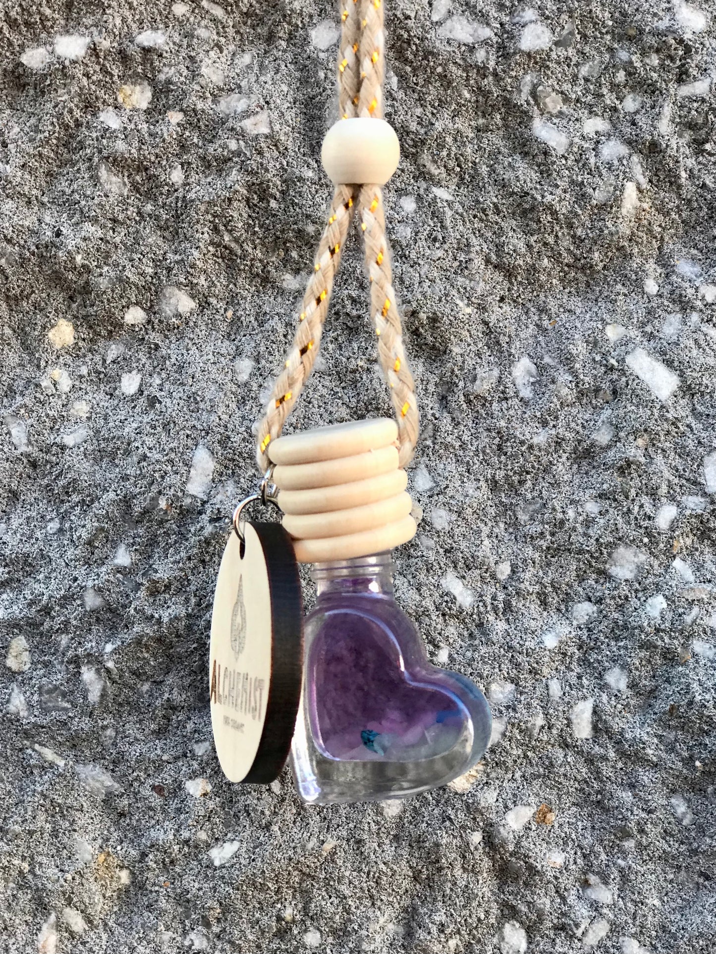 Crystal Essence Car Diffuser: Eco-Friendly Elegance for Every Journey